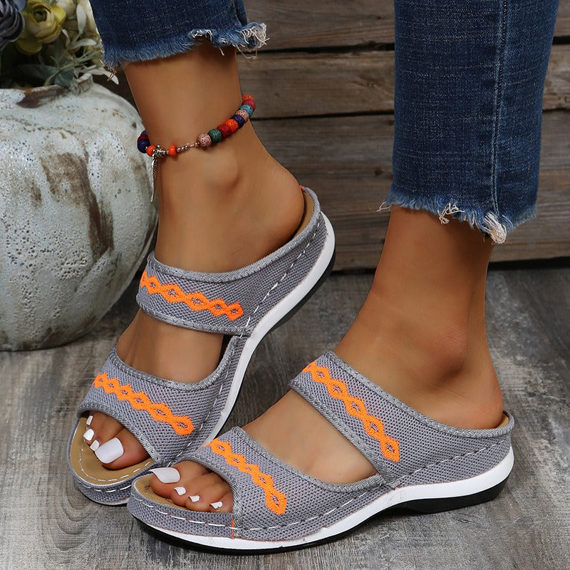 Women's flying woven sandals with thick soles, low cut, sloping heels, exposed toes