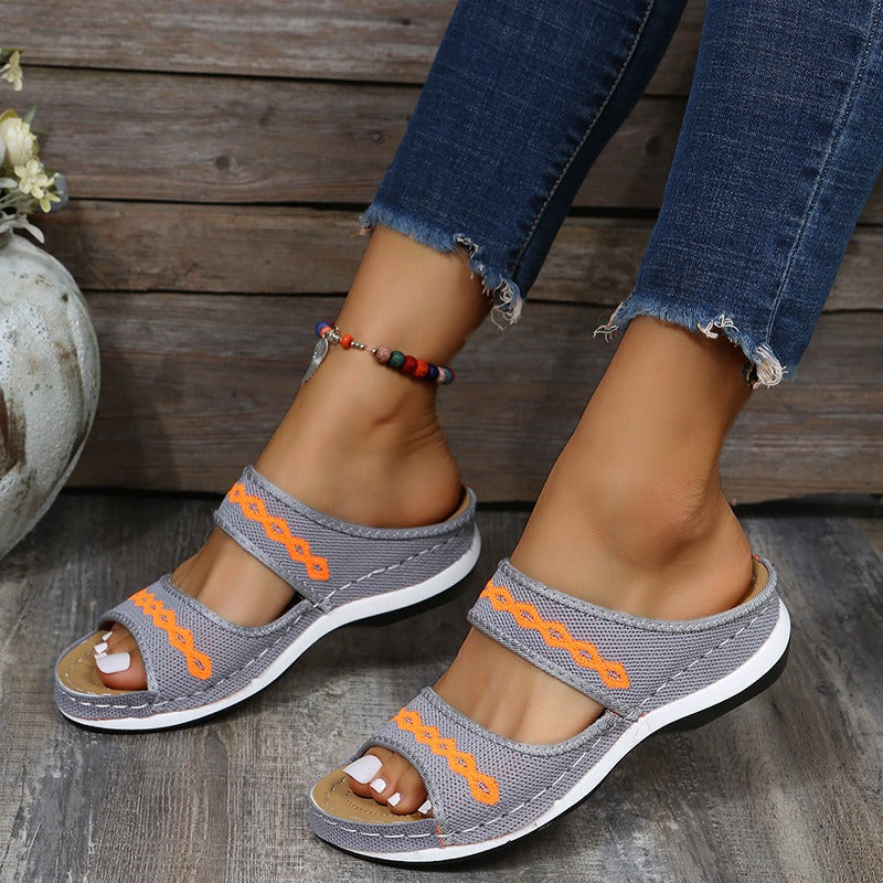 Women's flying woven sandals with thick soles, low cut, sloping heels, exposed toes