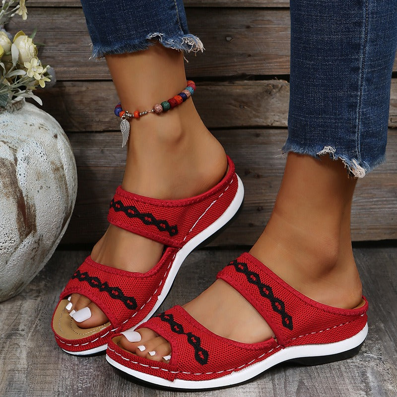 Women's flying woven sandals with thick soles, low cut, sloping heels, exposed toes